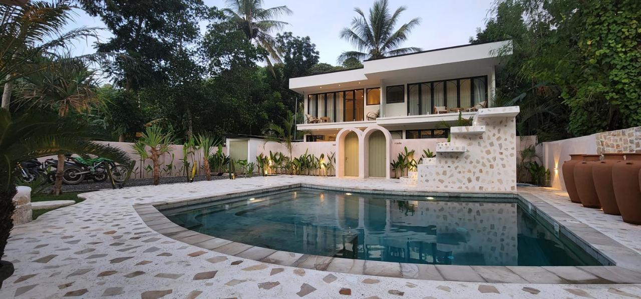 فندق Tiu Oasis Lombok Kuta  المظهر الخارجي الصورة