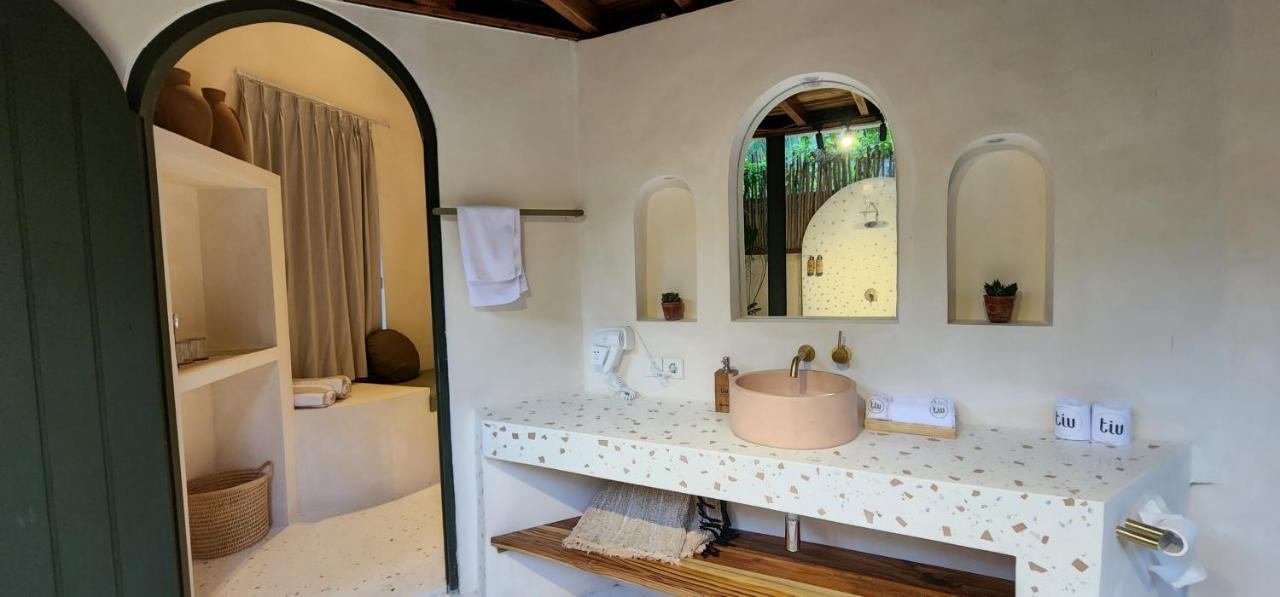 فندق Tiu Oasis Lombok Kuta  المظهر الخارجي الصورة